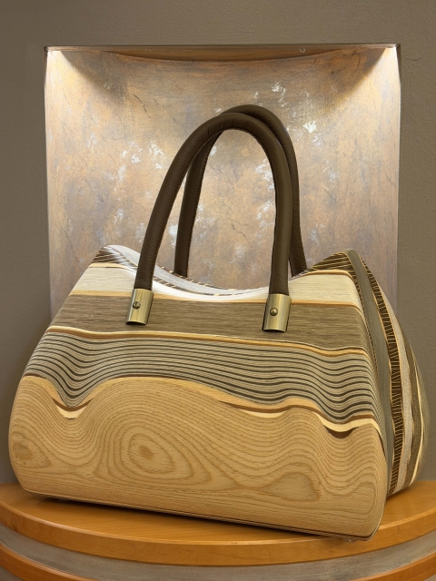 Urne Handtasche braun, "Exklusive Design"  als Blickfang bei der Heimbestattung, Bestattung Sterzl